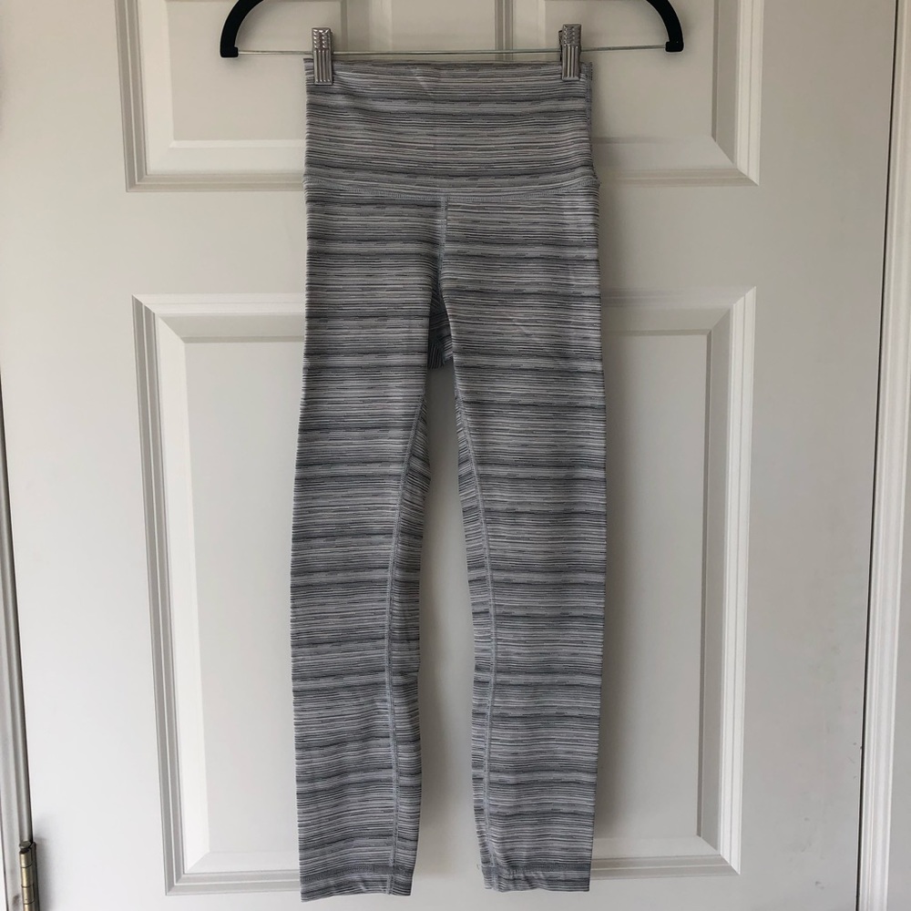 Grey Lulus Size 2 Excellent Condition! - image 2